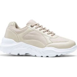 Sneakersy bonprix piaskowy. Brązowe sneakersy damskie bonprix. Za 49,99 zł.