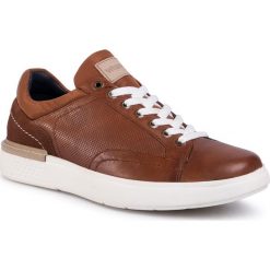 Półbuty WRANGLER - Discovery Derby WM01181A Cognac 064. Pomarańczowe półbuty męskie Wrangler, na co dzień, bez wzorów, ze skóry, bez zapięcia. Za 279,00 zł.