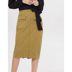 Bawełniana spódnica midi - Khaki. Brązowe spódniczki damskie Mohito, bez wzorów, z bawełny, midi. Za 139,99 zł.