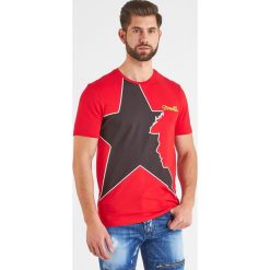 T-SHIRT frankie morello. T-shirty męskie Frankie Morello, xxl, bez wzorów, bez kołnierzyka. W wyprzedaży za 314,30 zł.