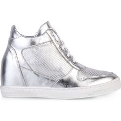 Sneakersy srebrne metaliczne na koturnie. Szare sneakersy damskie Arturo Vicci, ze skóry. Za 159,50 zł.