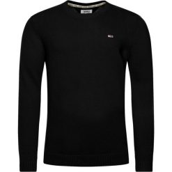 Sweter Tommy Jeans Classics DM0DM07191. Niebieskie swetry męskie Tommy Jeans, xl, bez wzorów, z bawełny, klasyczne, z klasycznym kołnierzykiem, bez kaptura. W wyprzedaży za 249,00 zł.