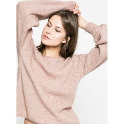 Swetry klasyczne damskie: Vila – Sweter