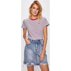 Levi's - T-shirt. Niebieskie bluzki damskie Levi's®, s, bez wzorów, z bawełny, z okrągłym kołnierzem. W wyprzedaży za 69,90 zł.
