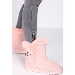 Różowe Śniegowce Winter Walks. Różowe śniegowce damskie Multu, bez zapięcia. Za 49,99 zł.