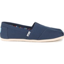 TOMS Slip On Buty Niebieski. Niebieskie trampki i tenisówki damskie Toms, z materiału. Za 240,95 zł.