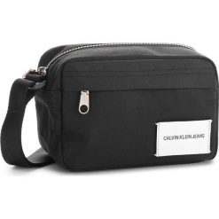Torebka CALVIN KLEIN JEANS - Sport Essential Came K40K400393 001. Czarne listonoszki damskie marki Calvin Klein Jeans, z jeansu, eleganckie. W wyprzedaży za 229,00 zł.