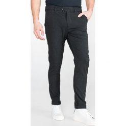 Jack & Jones Marco Spodnie Czarny. Czarne spodnie męskie Jack & Jones, bez wzorów, z elastanu. Za 264,95 zł.