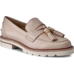 Mokasyny STUART WEITZMAN - Manila Bone Polished Calf. Brązowe mokasyny damskie marki Stuart Weitzman, ze skóry, na płaskiej podeszwie. W wyprzedaży za 999,00 zł.