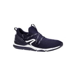 Buty męskie do szybkiego marszu PW 140 niebiesko-białe. Niebieskie buty sportowe męskie marki NEWFEEL, z poliesteru, bez zapięcia, trekkingowe. Za 69,99 zł.