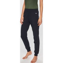 Emporio Armani - Spodnie piżamowe. Niebieskie piżamy damskie Emporio Armani, s, z bawełny. W wyprzedaży za 199,90 zł.