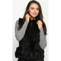 Czarna Kamizelka Strong Attraction. Czarne kamizelki damskie Born2be, uniwersalny, z futra, krótkie. Za 149,99 zł.