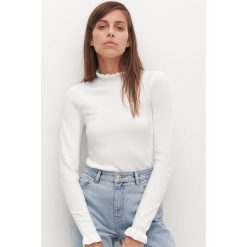 Sweter z golfem - Kremowy. Białe swetry damskie Reserved, xl, bez wzorów, bez rękawów. Za 69,99 zł.