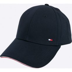 Tommy Hilfiger - Czapka. Czerwone czapki męskie TOMMY HILFIGER, bez wzorów, z bawełny. W wyprzedaży za 99,90 zł.