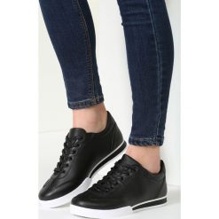 Czarne Buty Sportowe Turning Away. Czarne buty sportowe damskie vices, bez wzorów, sportowe. Za 59,99 zł.