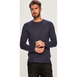 Wrangler - Sweter. Niebieskie swetry męskie Wrangler, s, z bawełny, z okrągłym kołnierzem. W wyprzedaży za 99,90 zł.