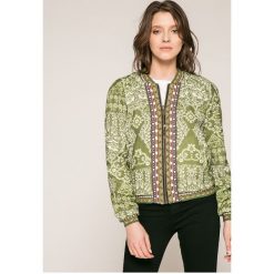 Desigual - Kurtka bomber dwustronna. Zielone kurtki damskie Desigual, bez wzorów, z elastanu, krótkie, bez kaptura. W wyprzedaży za 399,90 zł.