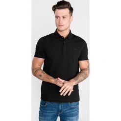 Lacoste Polo Koszulka Czarny. Czarne podkoszulki męskie Lacoste, l, bez wzorów, z elastanu, bez rękawów. Za 481,95 zł.