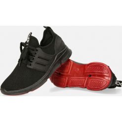 Czarne buty sportowe sznurowane casu 20p18/m. Czarne buty sportowe męskie Casu, na sznurówki. W wyprzedaży za 34,99 zł.