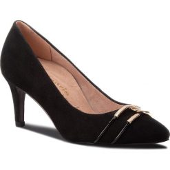 Szpilki TAMARIS - 1-22442-21 Black 001. Czarne półbuty damskie Tamaris, z aplikacjami, z zamszu, bez obcasa, na obcasie, bez zapięcia. W wyprzedaży za 249,00 zł.