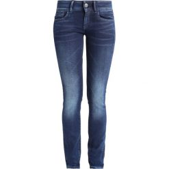 GStar LYNN MID SKINNY Jeans Skinny Fit loomer blue. Niebieskie rurki damskie G-Star. W wyprzedaży za 439,20 zł.