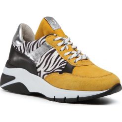 Sneakersy TAMARIS - 1-23782-25 Saffron Comb. 610. Żółte półbuty damskie Tamaris, z zamszu. Za 319,00 zł.