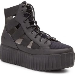 Sneakersy TOGOSHI - FESSURA TG-08-02-000048 601. Czarne półbuty damskie Togoshi, bez wzorów, ze skóry ekologicznej, bez obcasa, na obcasie, bez zapięcia. W wyprzedaży za 399,00 zł.