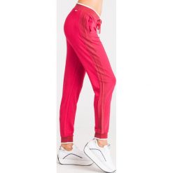 SPODNIE LIU JO SPORT. Różowe spodnie damskie Liu Jo Sport, xl, z dresówki, sportowe. Za 459,00 zł.