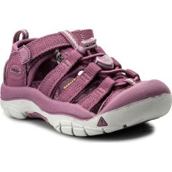 Sandały KEEN - Newport H2 1018262 Grape Kiss. Fioletowe sandały dziewczęce marki Keen, z tworzywa sztucznego, bez zapięcia. W wyprzedaży za 169,00 zł.