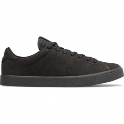 New Balance AM210GRP. Czarne buty sportowe męskie New Balance, bez zapięcia, tenisowe. Za 429,99 zł.