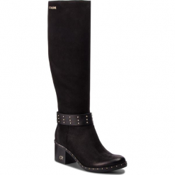 Kozaki CARINII - B4602 360-E50-PSK-861. Czarne buty zimowe damskie Carinii, z materiału, na obcasie. W wyprzedaży za 409,00 zł.