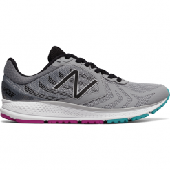 New Balance Vazee Pace WPACECN2. Pomarańczowe buty sportowe damskie New Balance, bez wzorów, z gumy, do biegania. W wyprzedaży za 299,99 zł.
