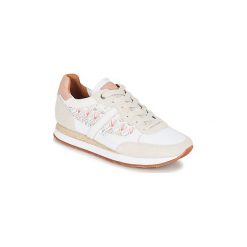 Buty PLDM by Palladium SEGUNDO. Białe trampki i tenisówki damskie marki PLDM by Palladium, bez wzorów, bez zapięcia. Za 351,20 zł.