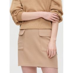 Spódnica mini z łańcuchem - Beżowy. Brązowe spódniczki damskie Cropp, s, bez wzorów, mini. Za 69,99 zł.