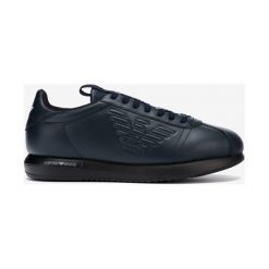 Emporio Armani Tenisówki Niebieski. Niebieskie trampki męskie Emporio Armani, bez wzorów, ze skóry, bez zapięcia. Za 1021,95 zł.