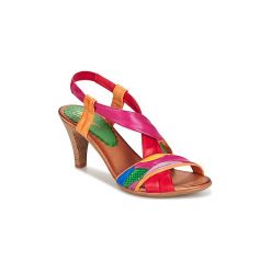 Sandały Betty London POULOI. Brązowe sandały damskie marki Betty London. Za 259,00 zł.