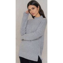Swetry oversize damskie: Rut&Circle Sweter w prążki Vera – Grey