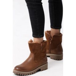 Camelowe Botki Tacony. Brązowe botki damskie Born2be, na zimę, z nubiku, z okrągłym noskiem, na zamek. Za 159,99 zł.