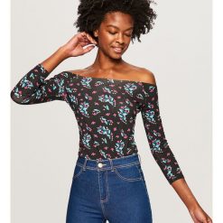 T-shirty damskie: Koszulka z półokrągłym dekoltem - Czarny