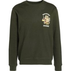 Bluzy męskie: Maharishi GOLDEN CHEST CREW Bluza dark olive