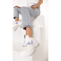 Białe Sneakersy Bollinea. Białe sneakersy damskie Born2be. Za 109,99 zł.