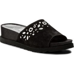 Klapki HISPANITAS - Borneo HV86661 Black. Czarne klapki damskie Hispanitas, z aplikacjami, ze skóry, bez obcasa, na obcasie. W wyprzedaży za 279,00 zł.