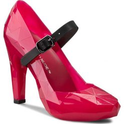 Półbuty UNITED NUDE - Lo Res Pump 1002931721 Raspberry. Czerwone półbuty damskie skórzane marki United Nude, na obcasie. W wyprzedaży za 489,00 zł.