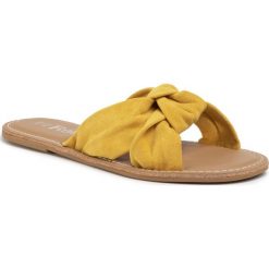 Klapki REFRESH - 69687 Yellow. Żółte klapki damskie Refresh, bez wzorów, ze skóry ekologicznej, bez obcasa. Za 129,00 zł.