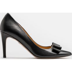 Czarne czółenka damskie. Czarne buty ślubne damskie marki Kazar, ze skóry, na wysokim obcasie, na obcasie. Za 499,00 zł.