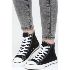 Czarne Trampki Too Young. Czarne trampki i tenisówki damskie Born2be, z materiału. Za 49,99 zł.