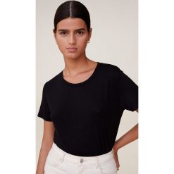 Mango - T-shirt Visca. Brązowe bluzki damskie Mango, s, bez wzorów, z elastanu, casualowe, z okrągłym kołnierzem, z krótkim rękawem. Za 49,99 zł.