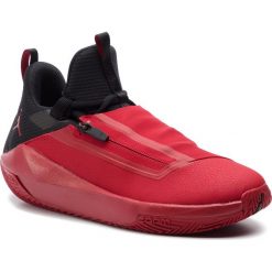 Buty NIKE - Jordan Jumpman Hustle AQ0397 601 Gym Red/Gym Red/Black. Czerwone buty sportowe męskie Nike, z tworzywa sztucznego, bez zapięcia, do koszykówki. Za 469,00 zł.