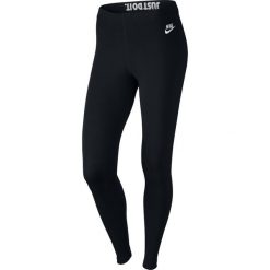 Legginsy sportowe damskie NIKE LEG-A-SEE LEGGING / 726085-010 - NIKE LEG-A-SEE LEGGING. Czarne legginsy sportowe damskie Nike, z napisami. Za 79,00 zł.