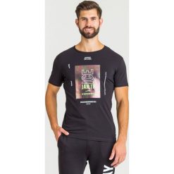 T-SHIRT Ice Play. Czarne t-shirty męskie m, z nadrukiem, z elastanu, z okrągłym kołnierzem. Za 139,50 zł.